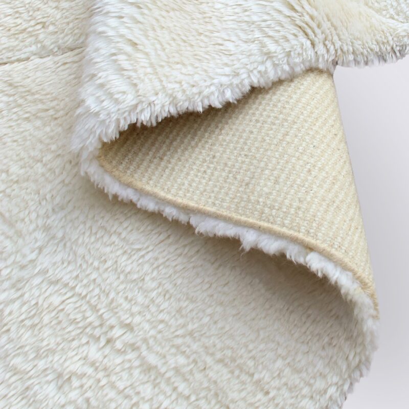 tapis chambre a coucher berbère marocain losange blanc crème fait main shaggy en laine nouvelle zelande 160x230cm dina