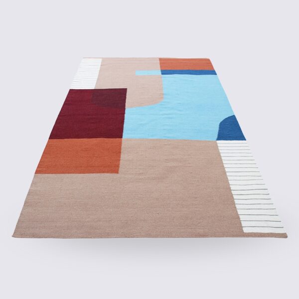 tapis salon fait main bleu foncé orange blanc rouge marron avec frange grand format Kilim moderne hina 200cm